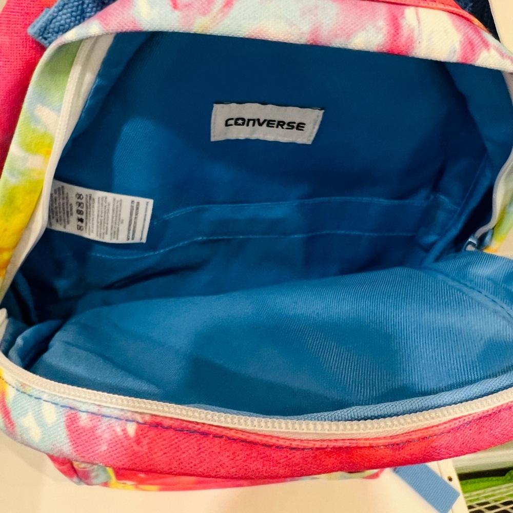 converse tie-dye backpacks - Picture 5 of 5